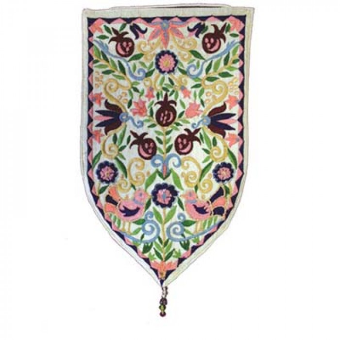 Yair Emanuel Shield Tapestry in Oriental Design (Large/ White)
