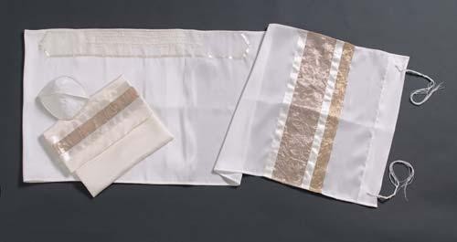 Women’s Tallit with Gold and White Stripes by Galilee Silks